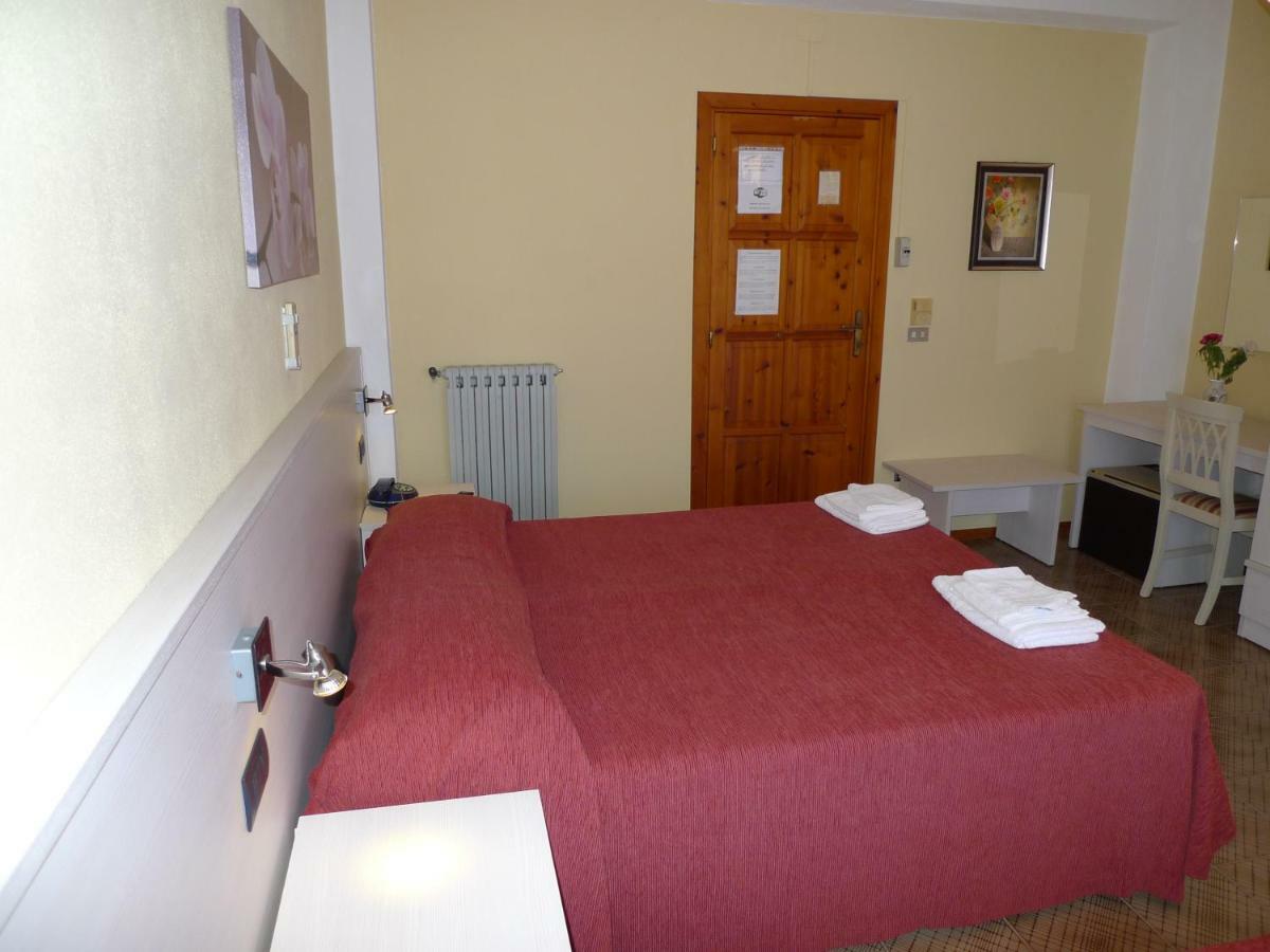 Hotel Alexander Santa Domenica  Kültér fotó